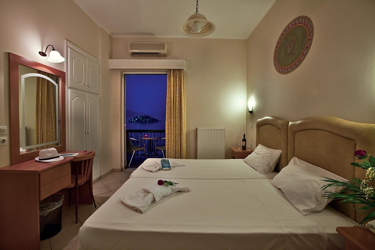 Epidavria Hotel Tolo Bagian luar foto