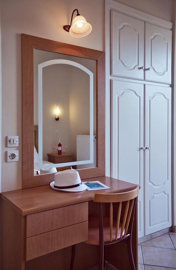 Epidavria Hotel Tolo Bagian luar foto
